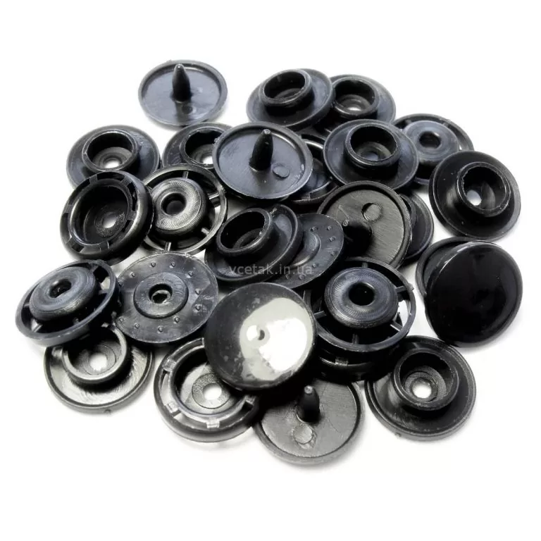 Кнопки пластик чорна 12 мм